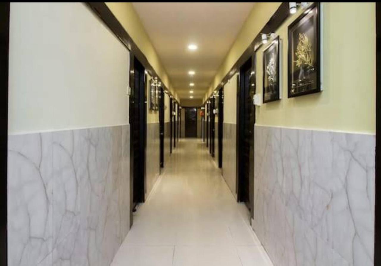 Hotel Swaraj Logde Панвел Экстерьер фото